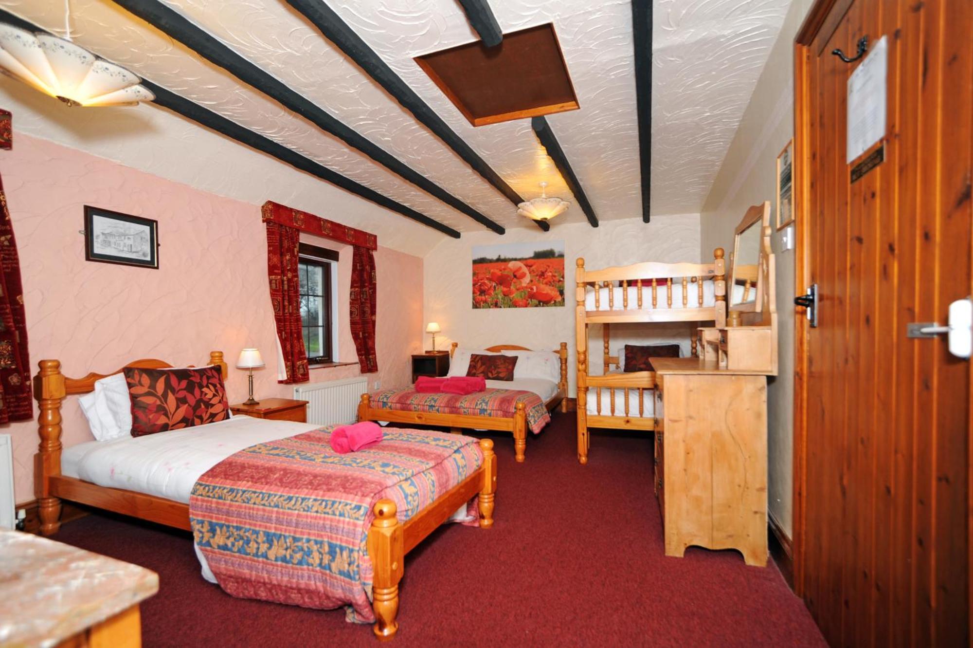 The West Country Inn كلوفيلي المظهر الخارجي الصورة