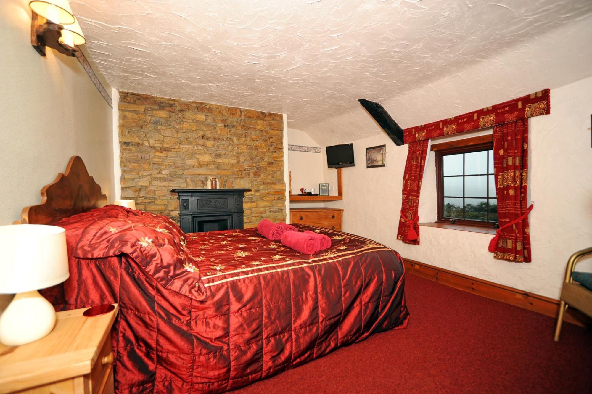 The West Country Inn كلوفيلي المظهر الخارجي الصورة