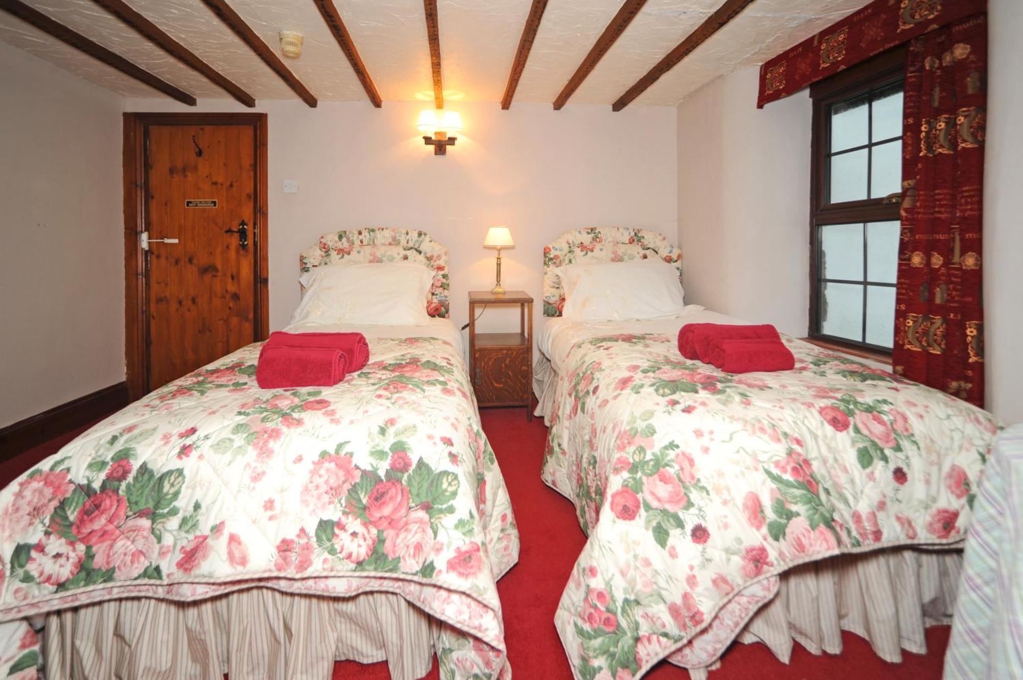 The West Country Inn كلوفيلي المظهر الخارجي الصورة