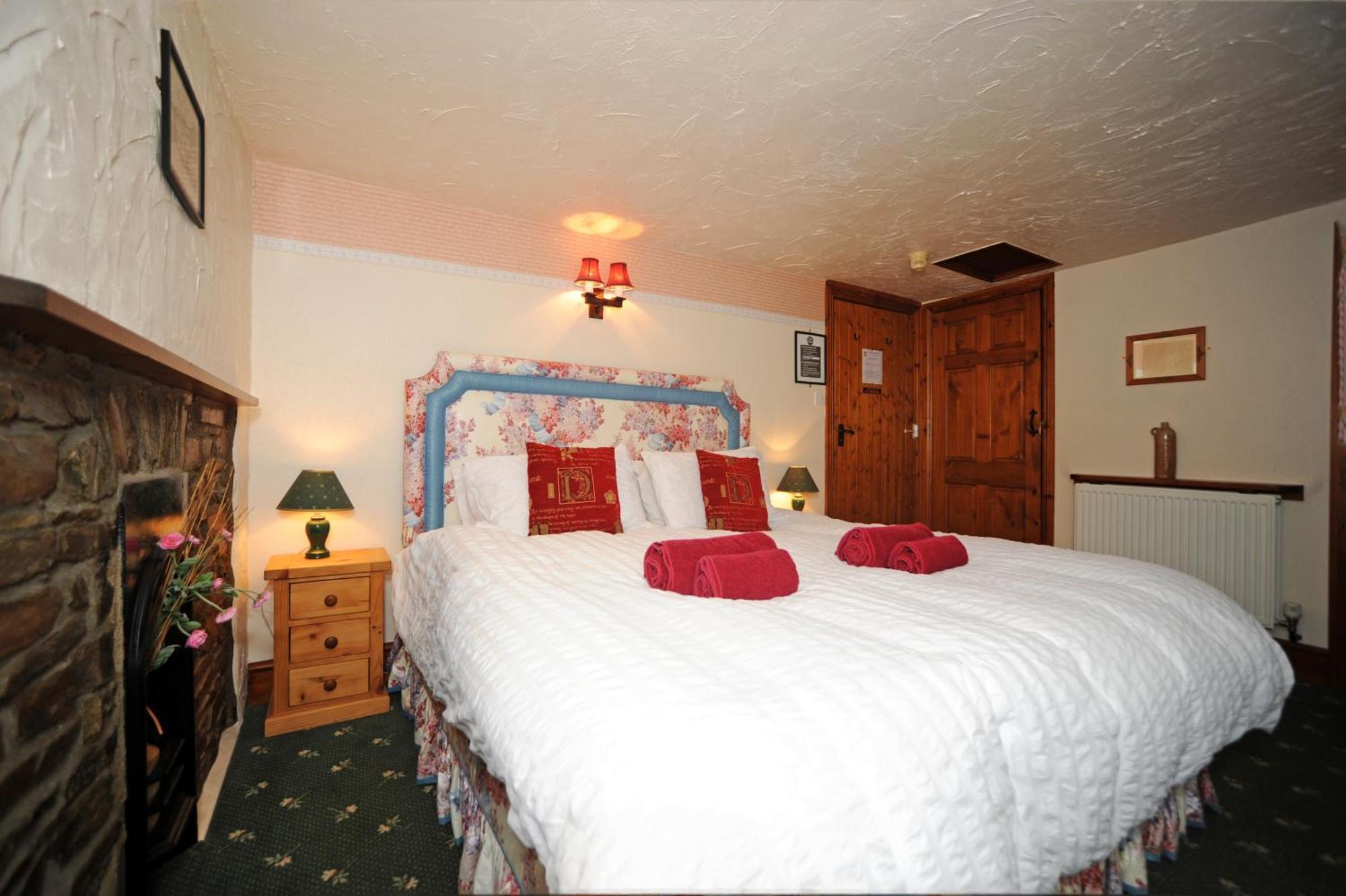 The West Country Inn كلوفيلي المظهر الخارجي الصورة