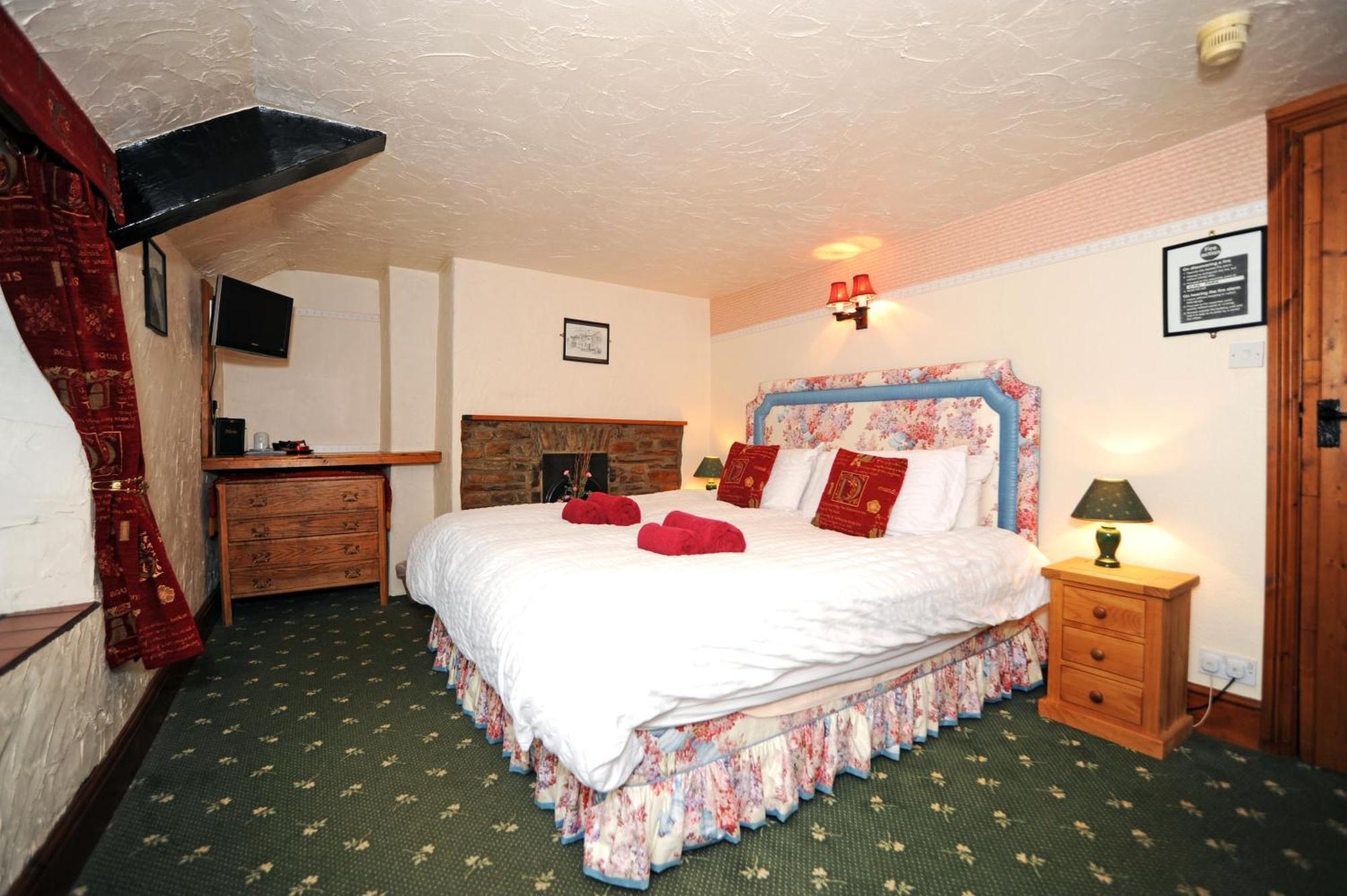 The West Country Inn كلوفيلي المظهر الخارجي الصورة