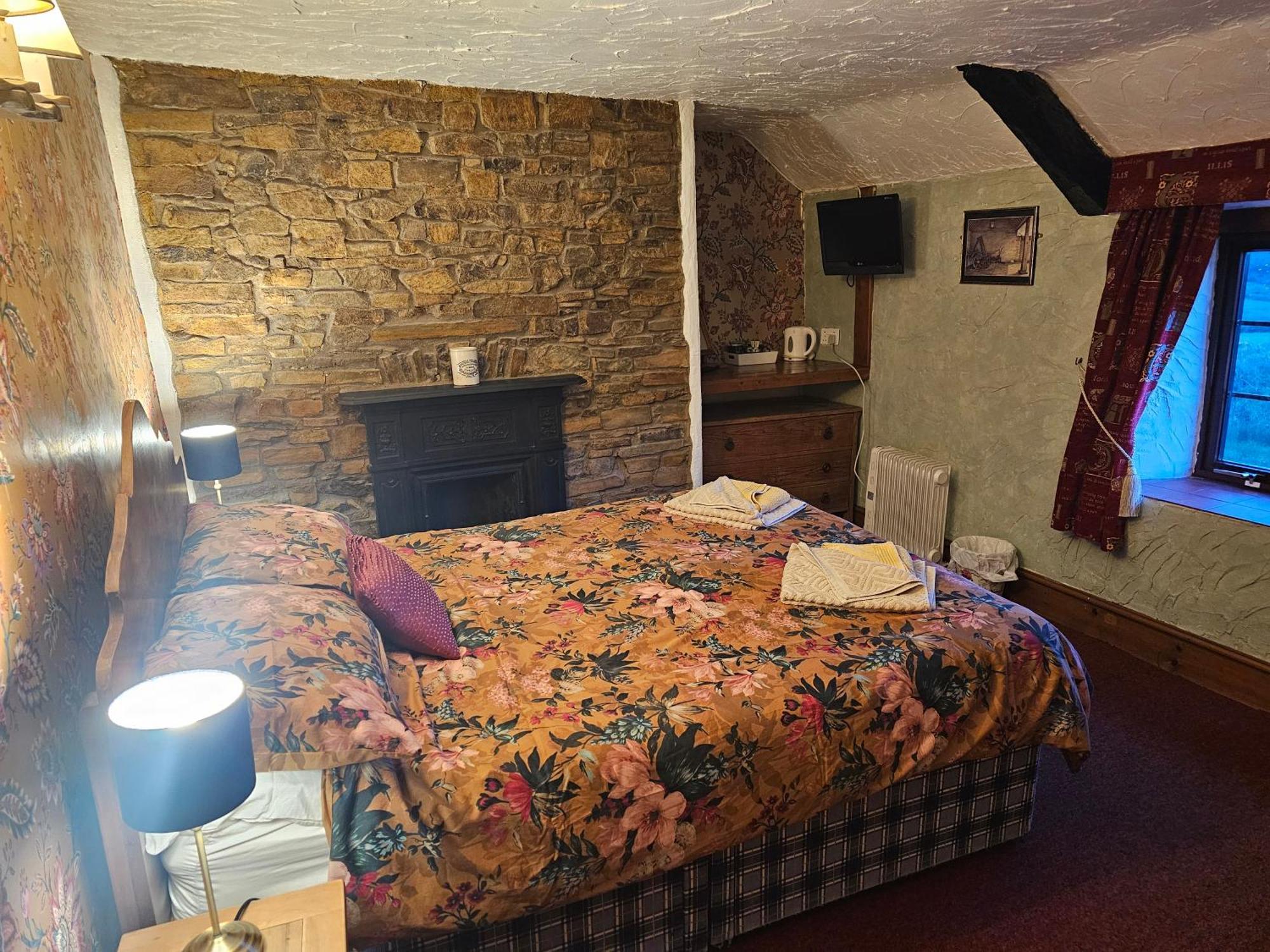 The West Country Inn كلوفيلي المظهر الخارجي الصورة