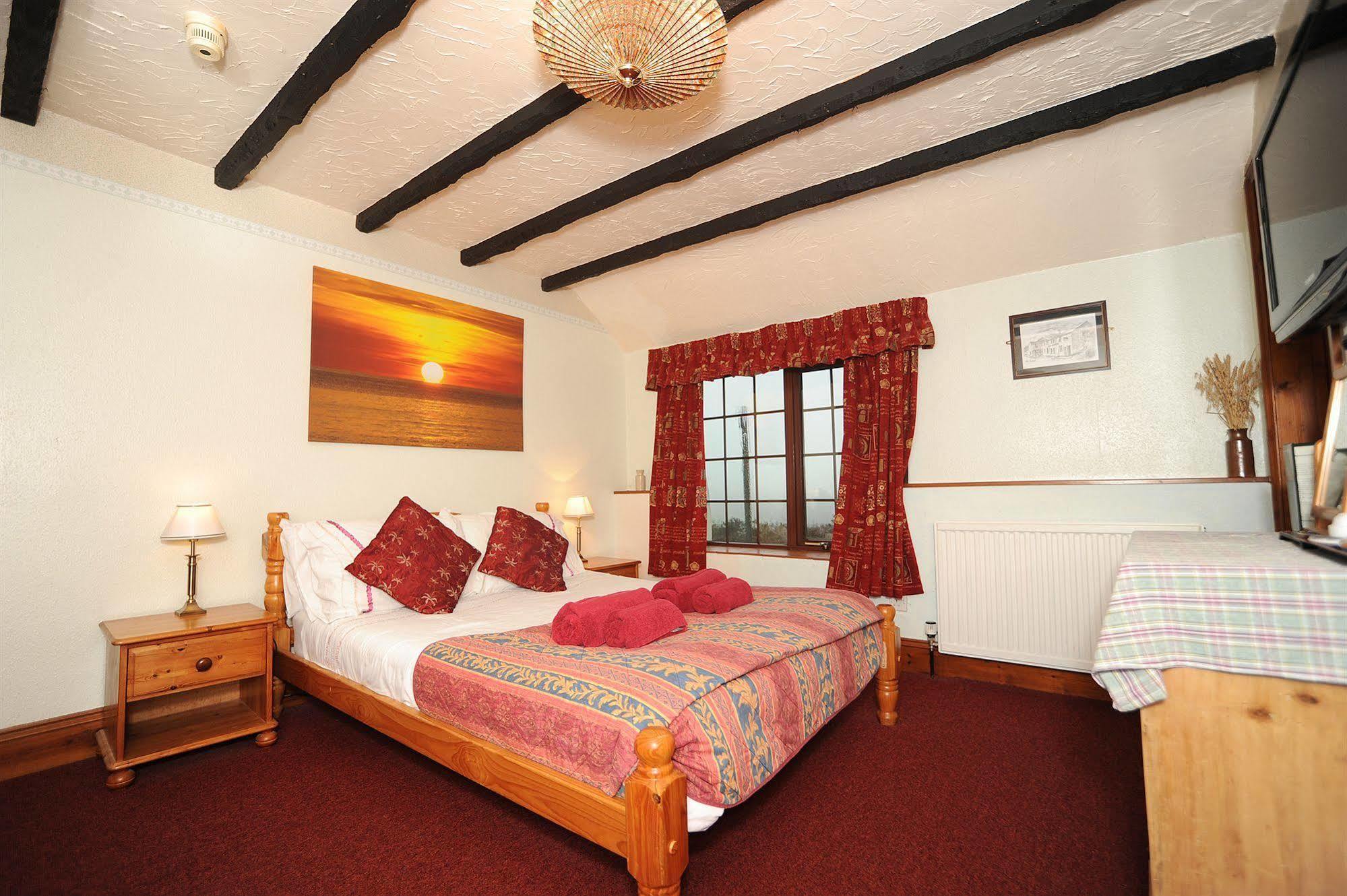The West Country Inn كلوفيلي المظهر الخارجي الصورة